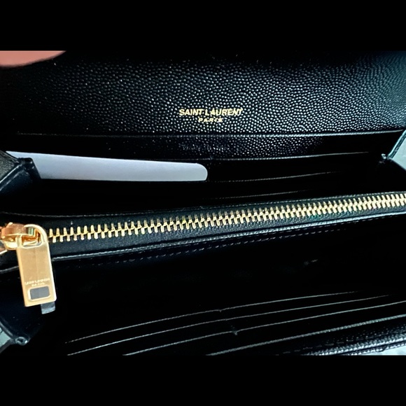 Saint Laurent Matelasse Large Flap Wallet - Picture 5 of 9